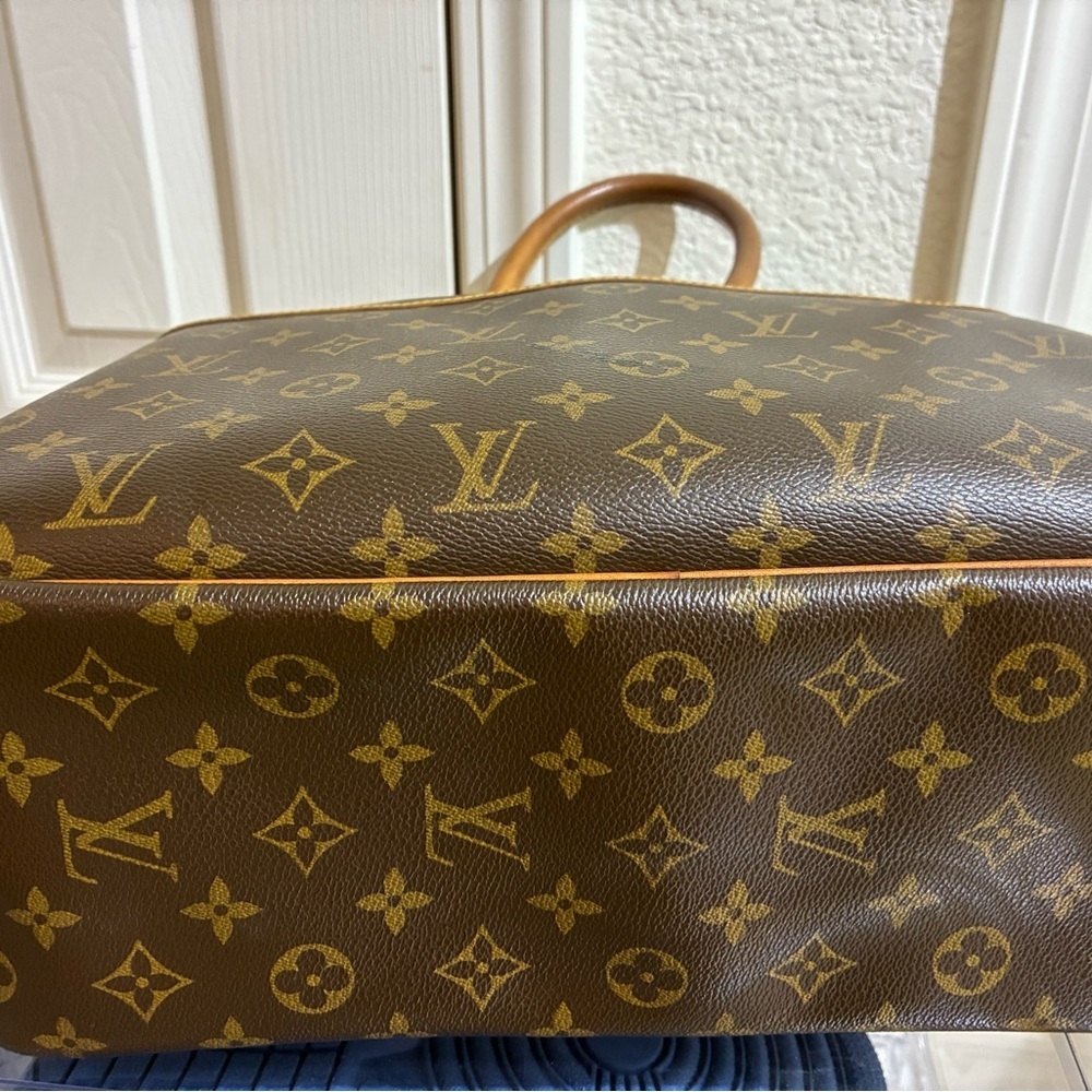 Louis Vuitton Brown Monogram Men's Bag - Picture 3 of 7
